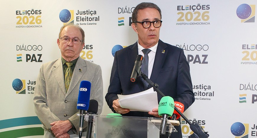 Com maior participação nas urnas, abstenção no domingo (25) foi de 2,01% menor em relação ao pri...