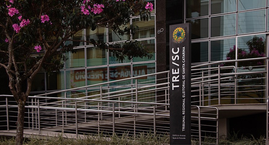 Fachada TRE-SC