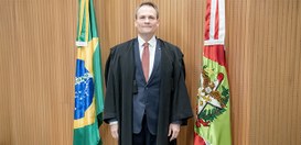 Desembargador eleitoral Márcio Schiefler Fontes