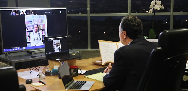 Diálogos Democráticos, em 19.06.2020. Diálogos Democráticos,