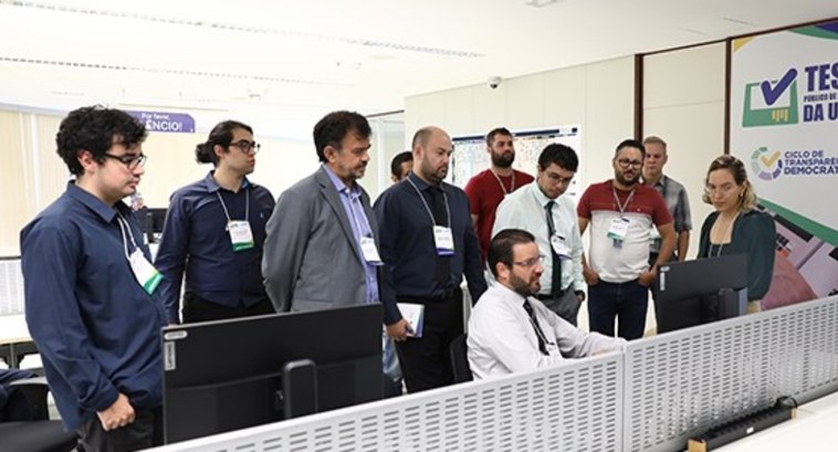 Eleições 2024: PF e UFMS confirmam que evoluções promovidas pelo TSE tornaram urnas ainda mais seguras Nesta sexta (17), Tribunal encerrou etapa de confirmação do Teste da Urna 2023