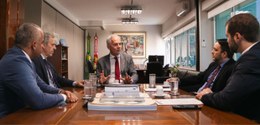 Da esquerda para a direita: Maximiniano Simões Sobral, secretário do judiciário; Gonsalo Ribeiro...