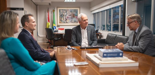 Reunião entre TRE-SC e Rede de Controle ocorreu na sede da JE catarinense