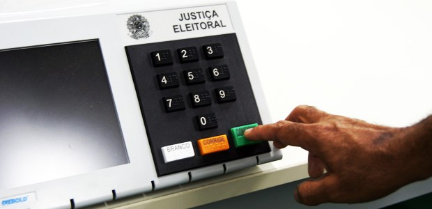 TRE-BA: Urna eletrônica TRE-BA: Urna eletrônica