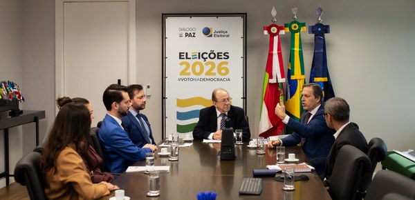 TRE-SC-Acordo-de-Cooperação-com-Seplan-02