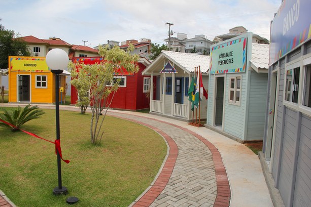 TRE-SC Imprensa Cidade Mirim 2019 Cidade Mirim, em colégio de Palhoça.
Imagem: Colégio Visão.