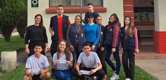 Ação na Escola de Educação Básica Dom Helder Câmara, no município de Modelo