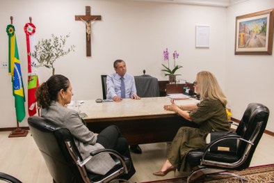 Desª Maria do Rocio faz última visita institucional como presidente do TRE-SC