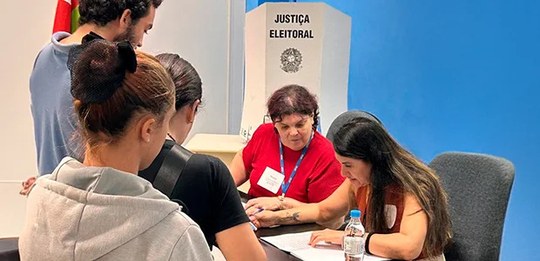 UFSC elege novo reitor e vice com suporte do TRE-SC