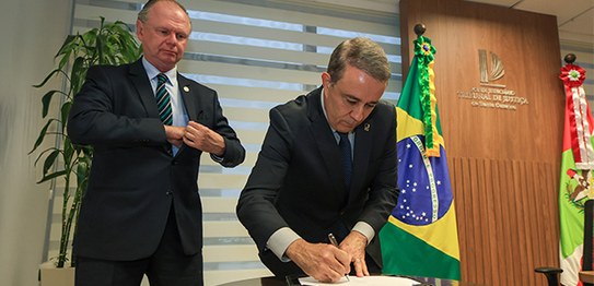 TJSC e TRE-SC elaboram convênio para instalar cartórios eleitorais em espaços nos fóruns