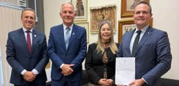 TRE-SC e TJSC firmam parceria em Comissão de Gestão da Memória