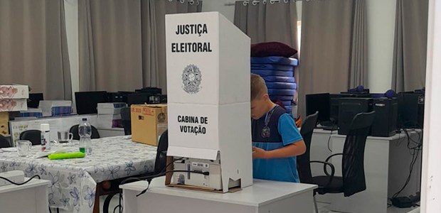 TRE-SC-Eleiçao-mirim-aguas-frias Eleição para Vereador Mirim mobiliza estudantes em Águas Frias