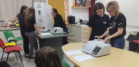 Ação em Pinhalzinho promove a cidadania entre crianças