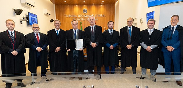 Marcelo Carlin toma posse no cargo de desembargador eleitoral substituto