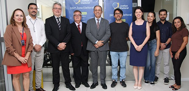 Vice-presidente do TRE-SC visita município de Rio do Sul para inauguração oficial de Cartórios E...