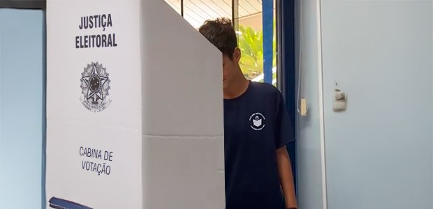 Município de Saudades realiza eleição para vereadores mirins com uso da urna eletrônica