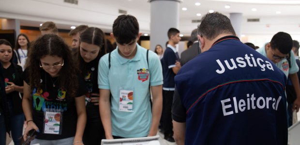 TRE-SC-Vereadores mirins TRE-SC participa do 12º Encontro Estadual de Vereadores Mirins